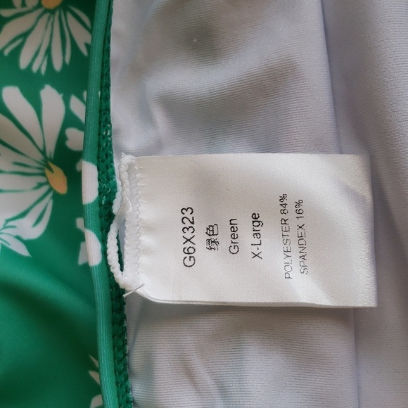 Tutorutor High Waisted Ruffle Floral Print Bikini in Green & White Size XL - Picture 11 of 11